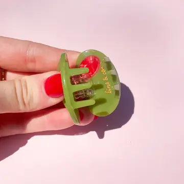 Olive Claw Clip - Cellulose Acetate