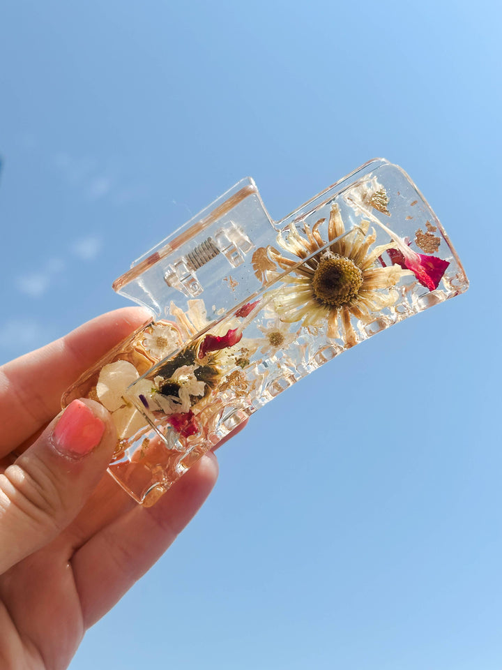 Clear Claw Clips Fully Covered in Pressed Flowers: Small